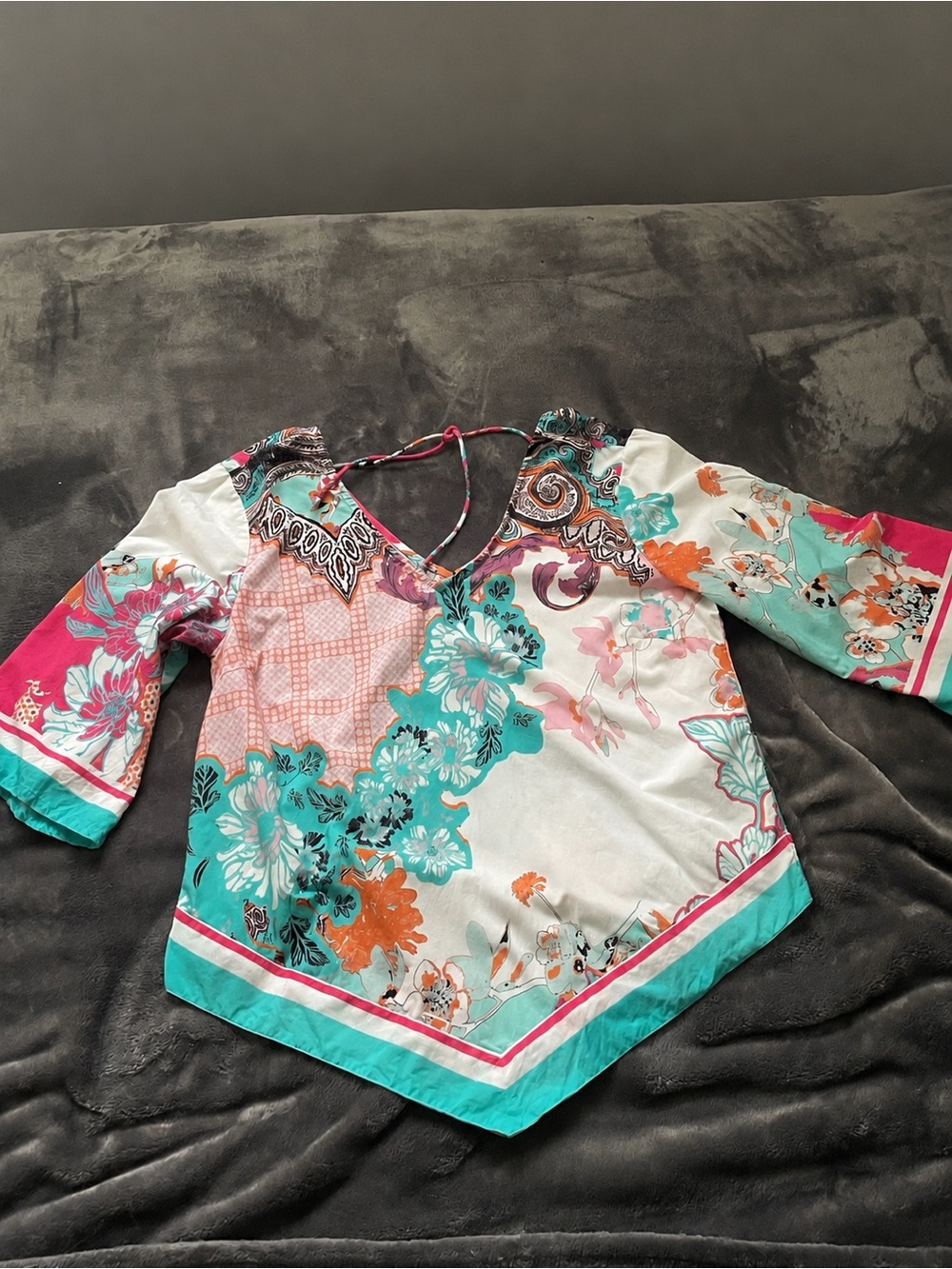 🩴☀️CREAM Floral Blouse - Picture 6 of 9